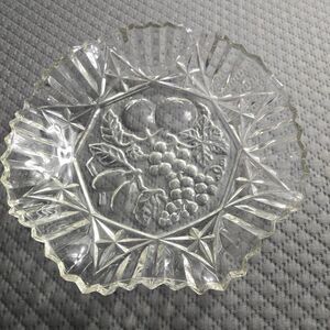 VINTAGE 1950s-60s Federal Glass Pioneer Pattern Ruffled Fruit Bowl - 11 inches
